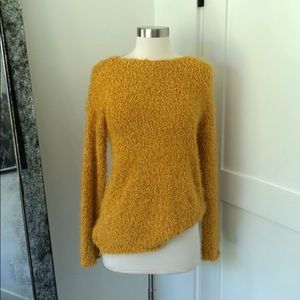 NWT BB Dakota yellow fuzzy sweater